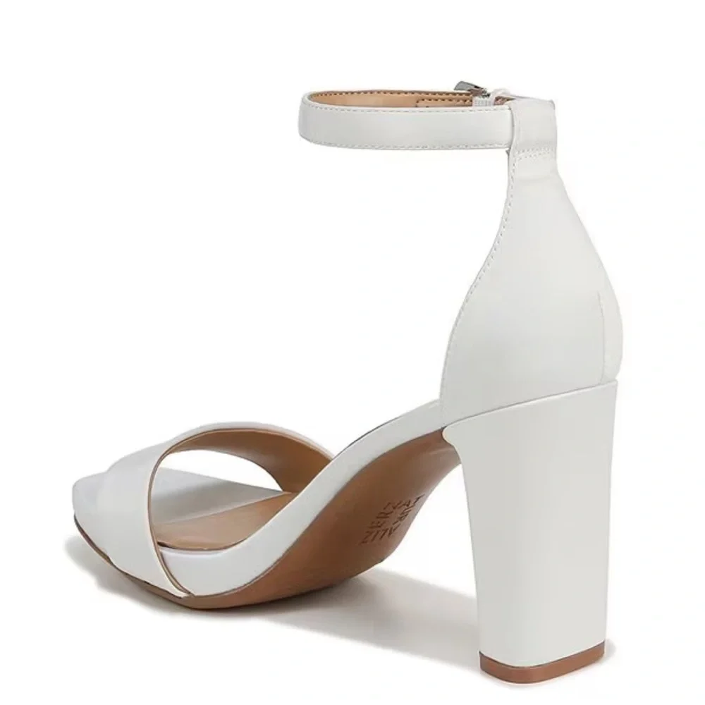 Elegant White Block Heel Sandals - Picture 5 of 10